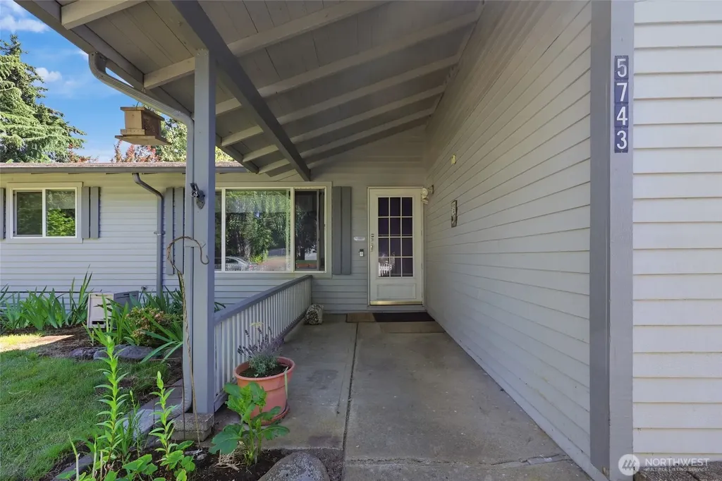 5743 39th Avenue SE Lacey WA 98503