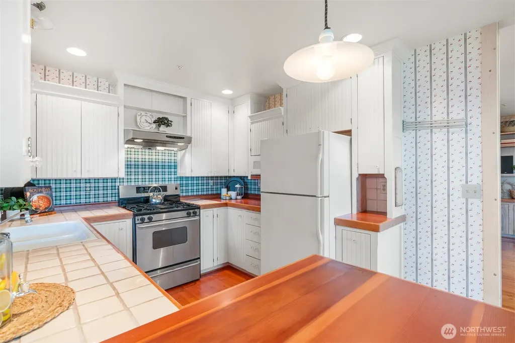 9415 Key Peninsula Highway SW Longbranch WA 98351