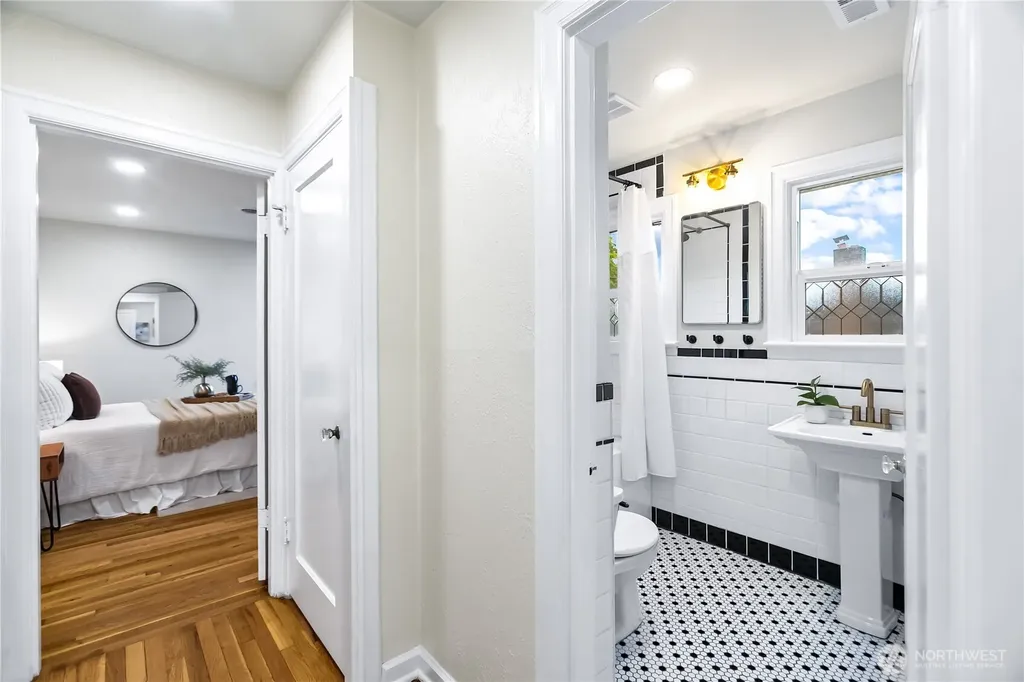 860 S 48th Tacoma WA 98408