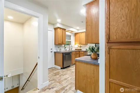 860 S 48th Tacoma WA 98408