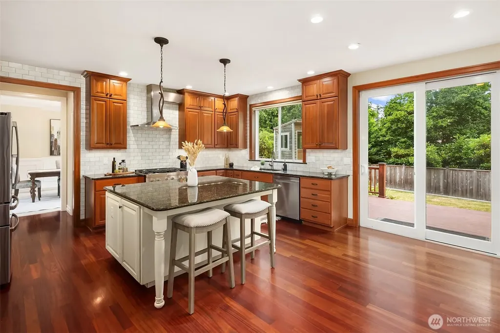 8703 191st Place SW Edmonds WA 98026