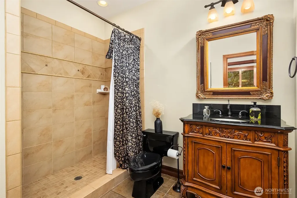 8703 191st Place SW Edmonds WA 98026