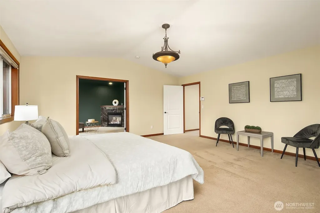 8703 191st Place SW Edmonds WA 98026