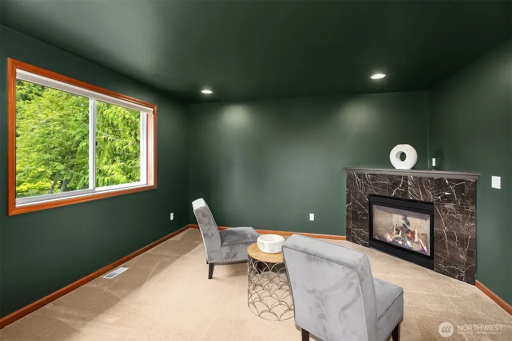 8703 191st Place SW Edmonds WA 98026