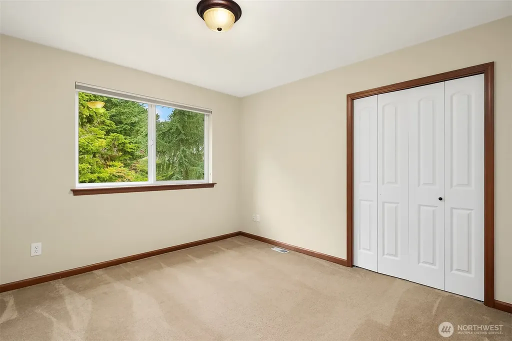 8703 191st Place SW Edmonds WA 98026