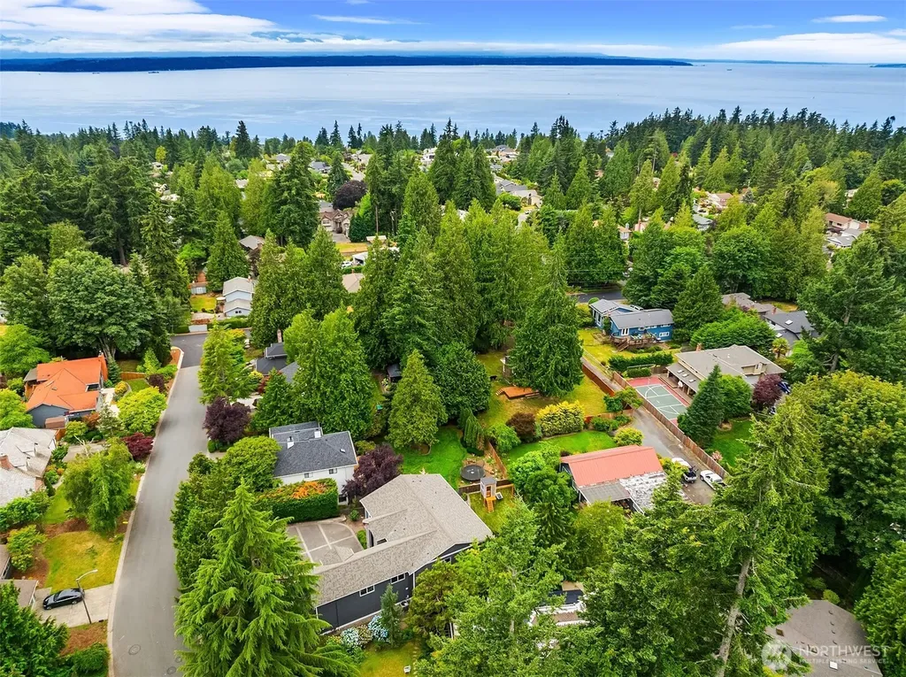 8703 191st Place SW Edmonds WA 98026