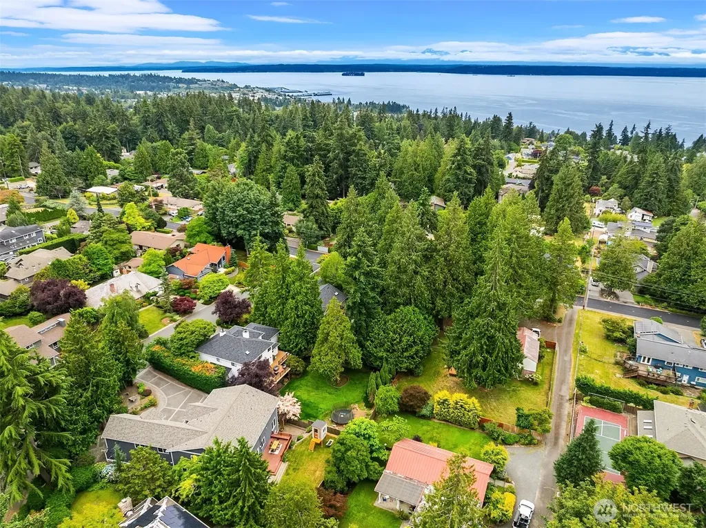 8703 191st Place SW Edmonds WA 98026