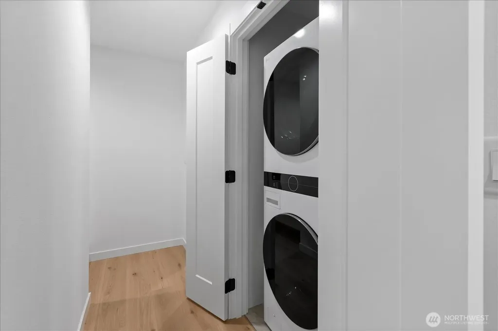1760 NW 60th Street Seattle WA 98107
