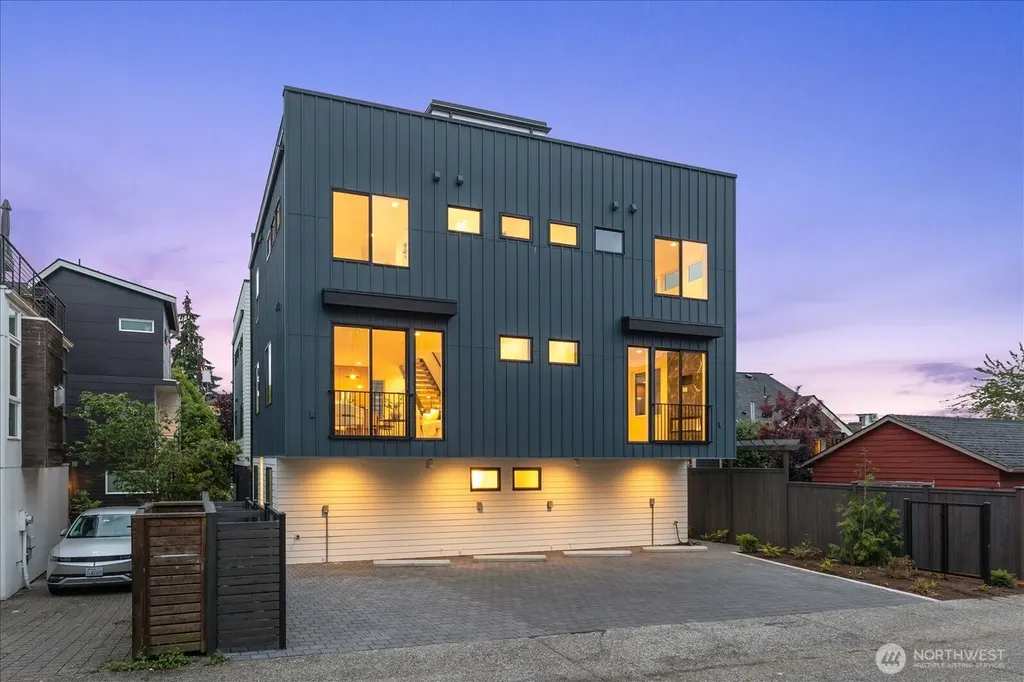 1760 NW 60th Street Seattle WA 98107