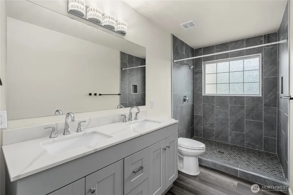 330 E Bay Drive NE Olympia WA 98506