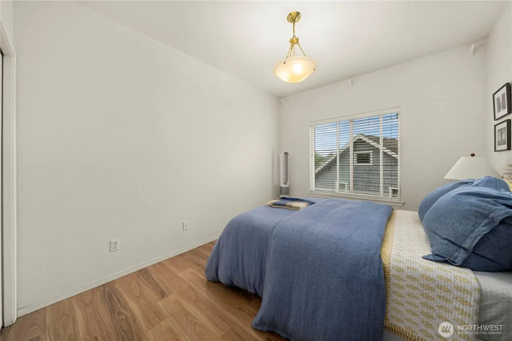 330 E Bay Drive NE Olympia WA 98506