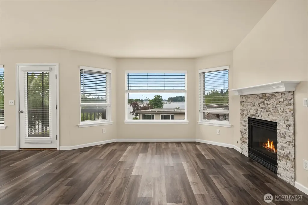 330 E Bay Drive NE Olympia WA 98506