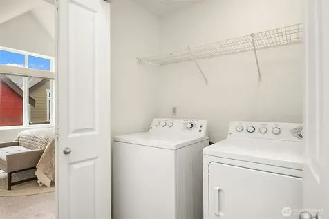 6533 25th Avenue NE Seattle WA 98115