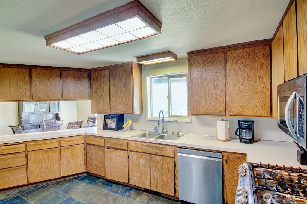 3046 Old Highway 99 North Road Burlington WA 98233