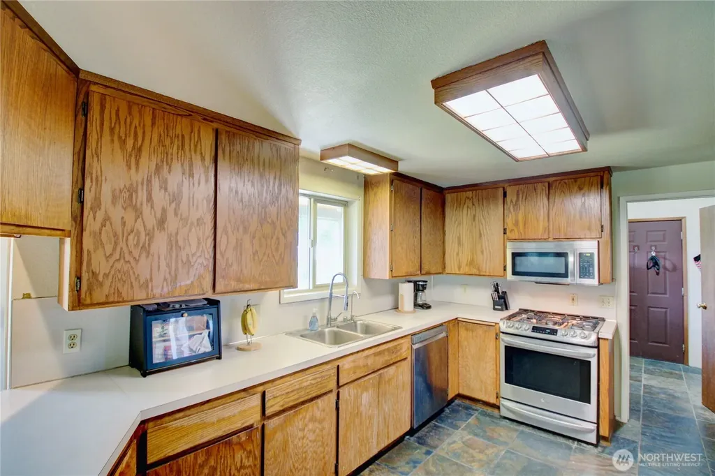 3046 Old Highway 99 North Road Burlington WA 98233