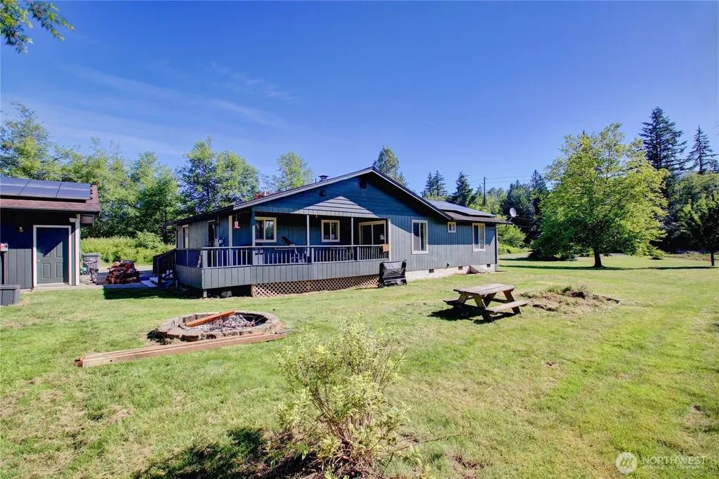 3046 Old Highway 99 North Road Burlington WA 98233