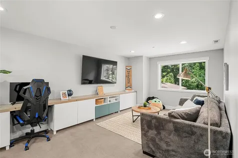 25728 226th Place SE Maple Valley WA 98038