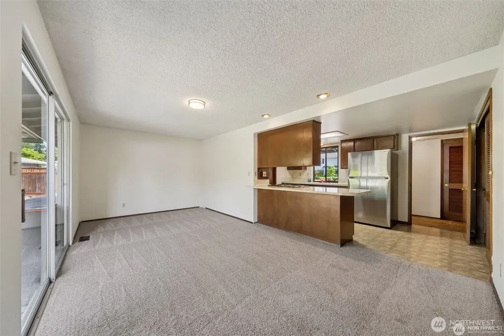 32305 10th Place S Federal Way WA 98003
