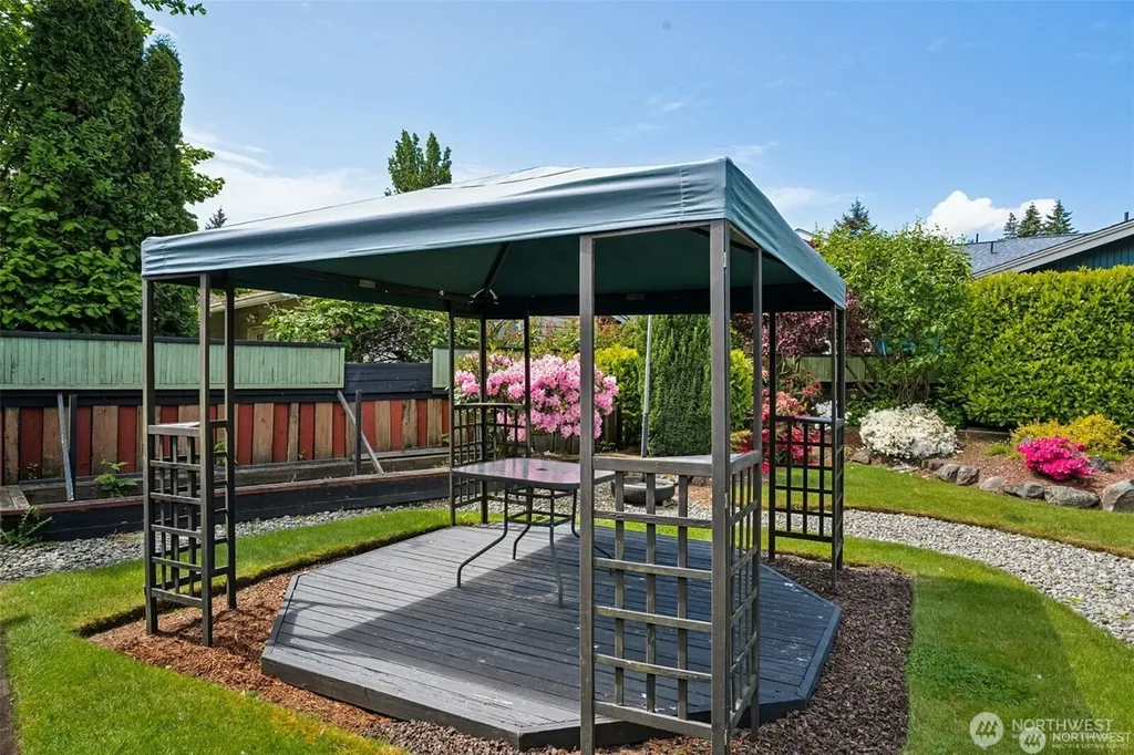 32305 10th Place S Federal Way WA 98003