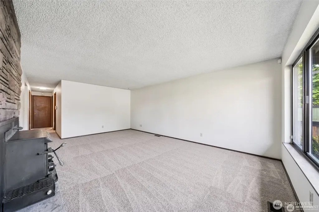 32305 10th Place S Federal Way WA 98003