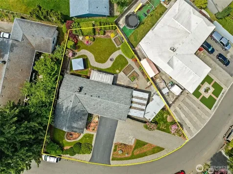 32305 10th Place S Federal Way WA 98003