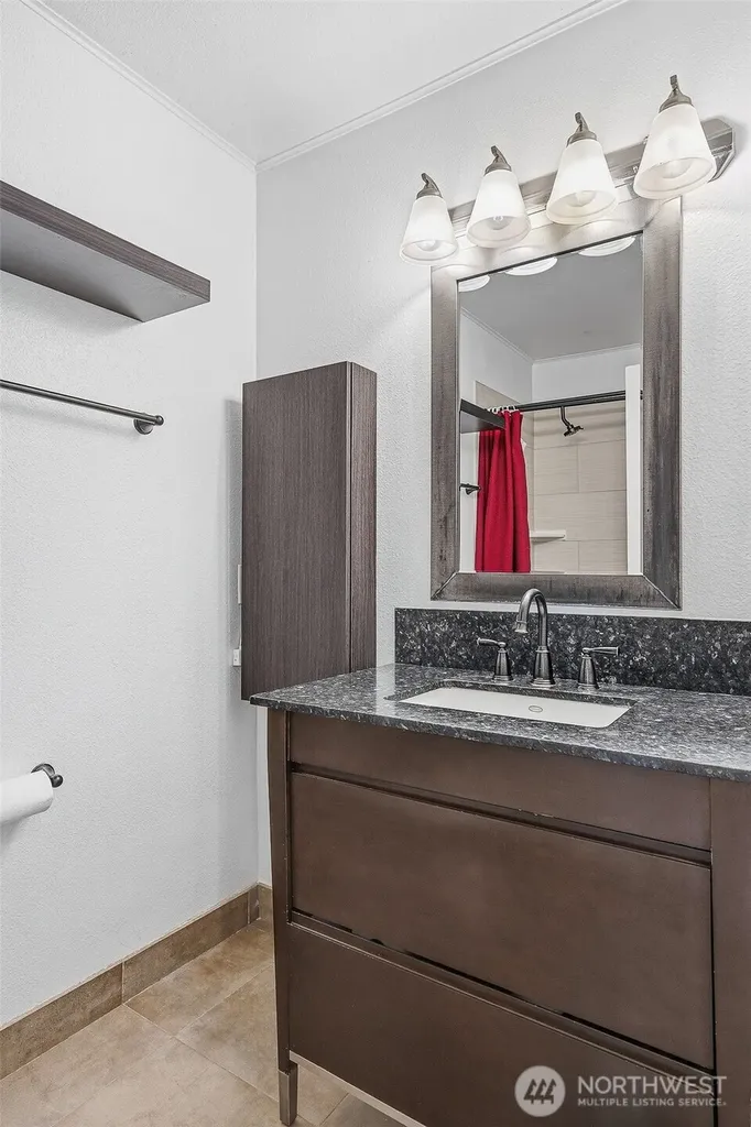 57 Etruria Street Seattle WA 98109