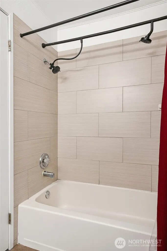57 Etruria Street Seattle WA 98109