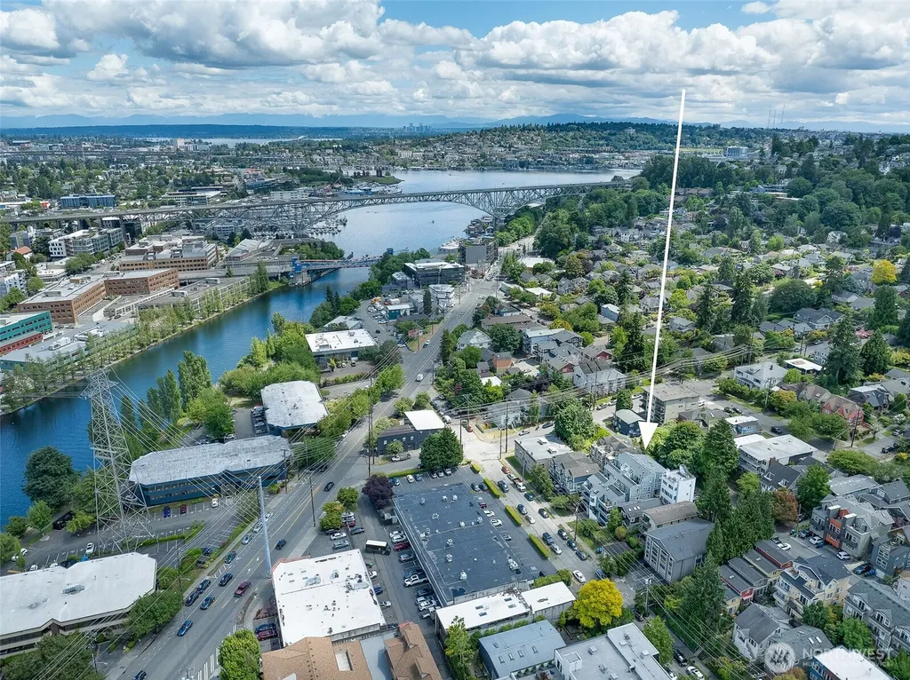 57 Etruria Street Seattle WA 98109