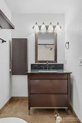 57 Etruria Street Seattle WA 98109