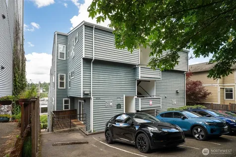 57 Etruria Street Seattle WA 98109