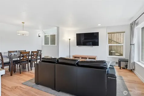 57 Etruria Street Seattle WA 98109