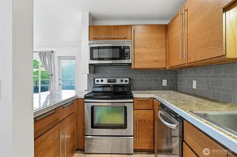 57 Etruria Street Seattle WA 98109