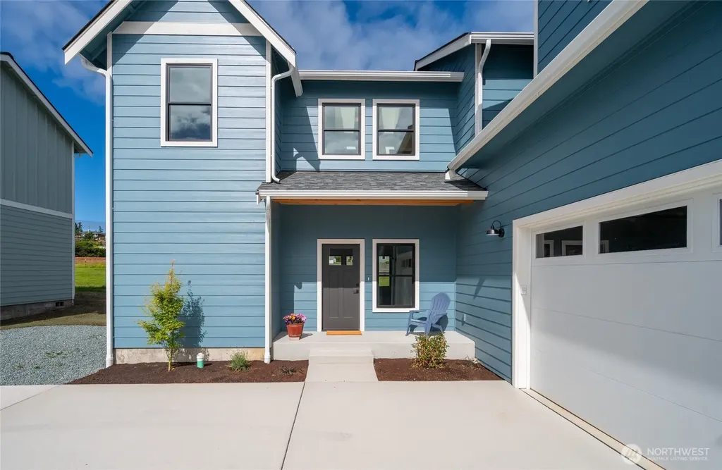 2914 K Avenue Anacortes WA 98221