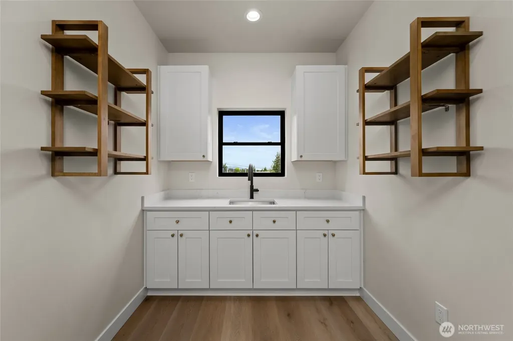 2914 K Avenue Anacortes WA 98221