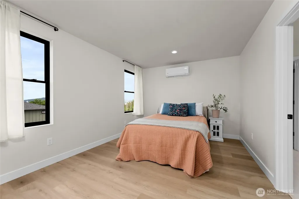 2914 K Avenue Anacortes WA 98221