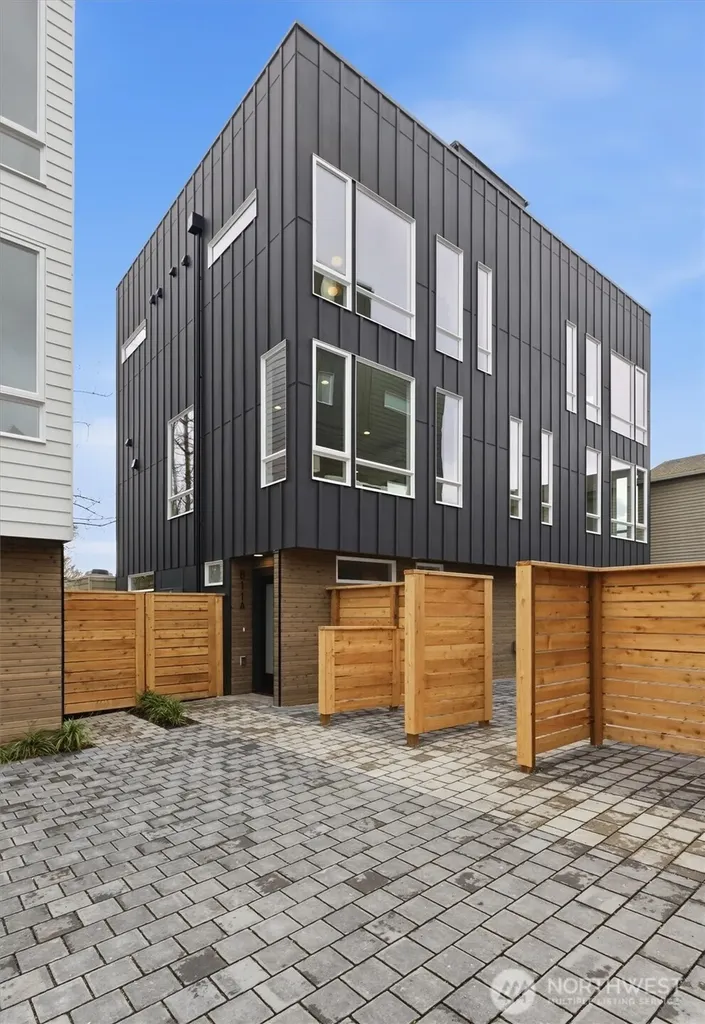 811 NW 63rd St Street Seattle WA 98107