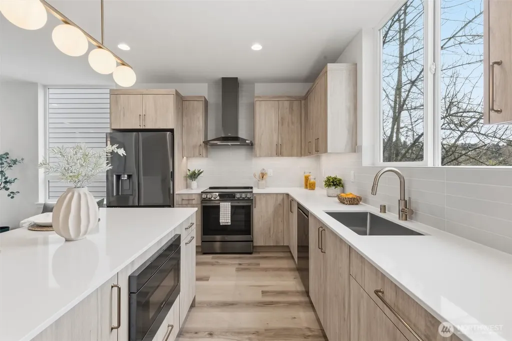 811 NW 63rd St Street Seattle WA 98107