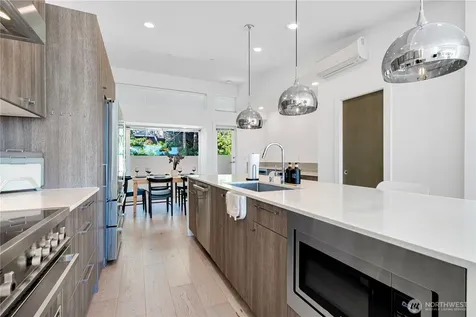 1546 Sturgus Avenue S Seattle WA 98144