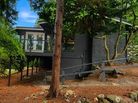 8210 171st Avenue NE Redmond WA 98052