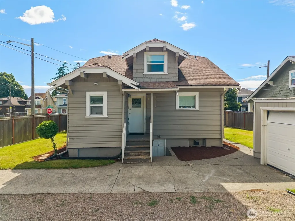 1921 Martin Luther King Jr Way Tacoma WA 98405