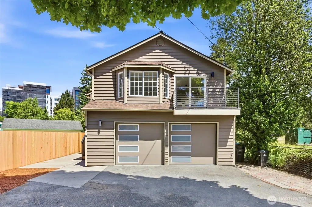 814 NE 185th Street Shoreline WA 98155