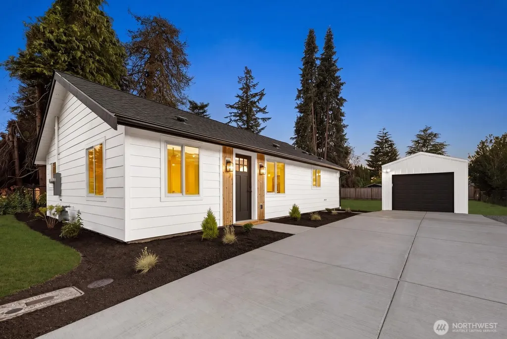 2105 D Street SE Auburn WA 98002
