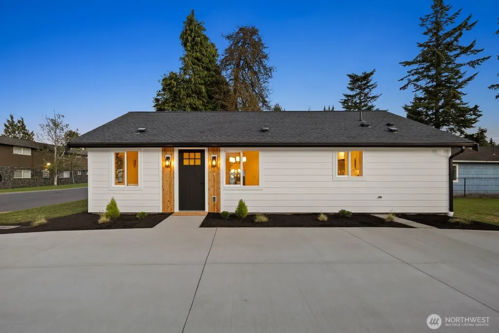 2105 D Street SE Auburn WA 98002