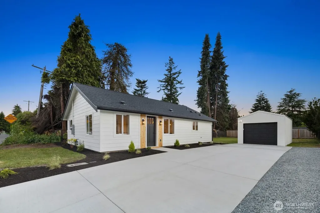 2105 D Street SE Auburn WA 98002