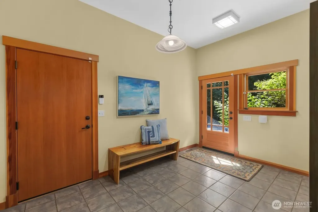 14677 Sivertson Road NE Bainbridge Island WA 98110