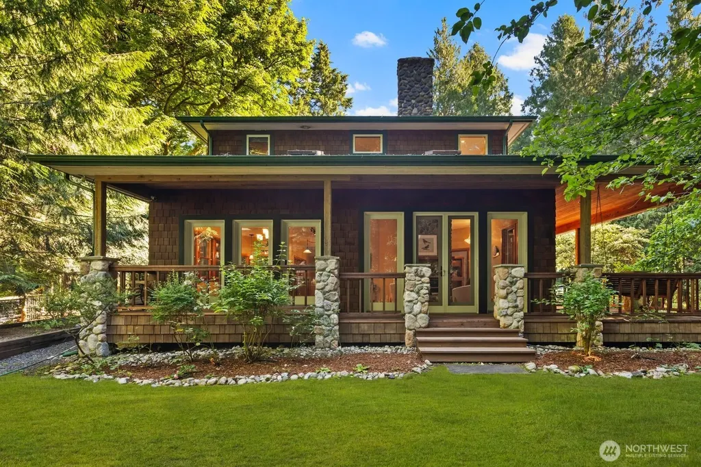 14677 Sivertson Road NE Bainbridge Island WA 98110
