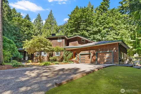 14677 Sivertson Road NE Bainbridge Island WA 98110