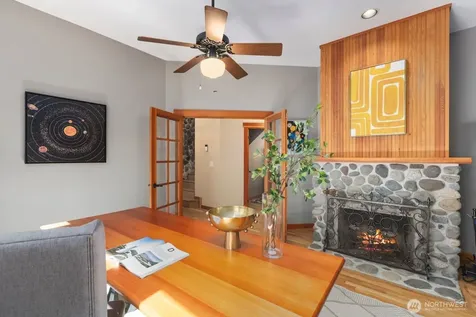 14677 Sivertson Road NE Bainbridge Island WA 98110