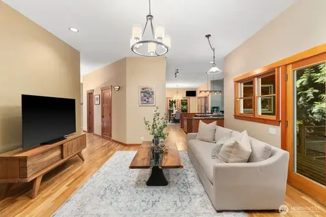 14677 Sivertson Road NE Bainbridge Island WA 98110