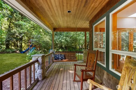 14677 Sivertson Road NE Bainbridge Island WA 98110